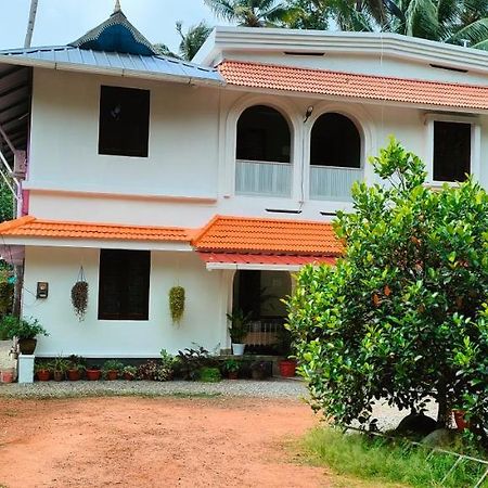 Munroe Lagoons Kollam Exterior photo